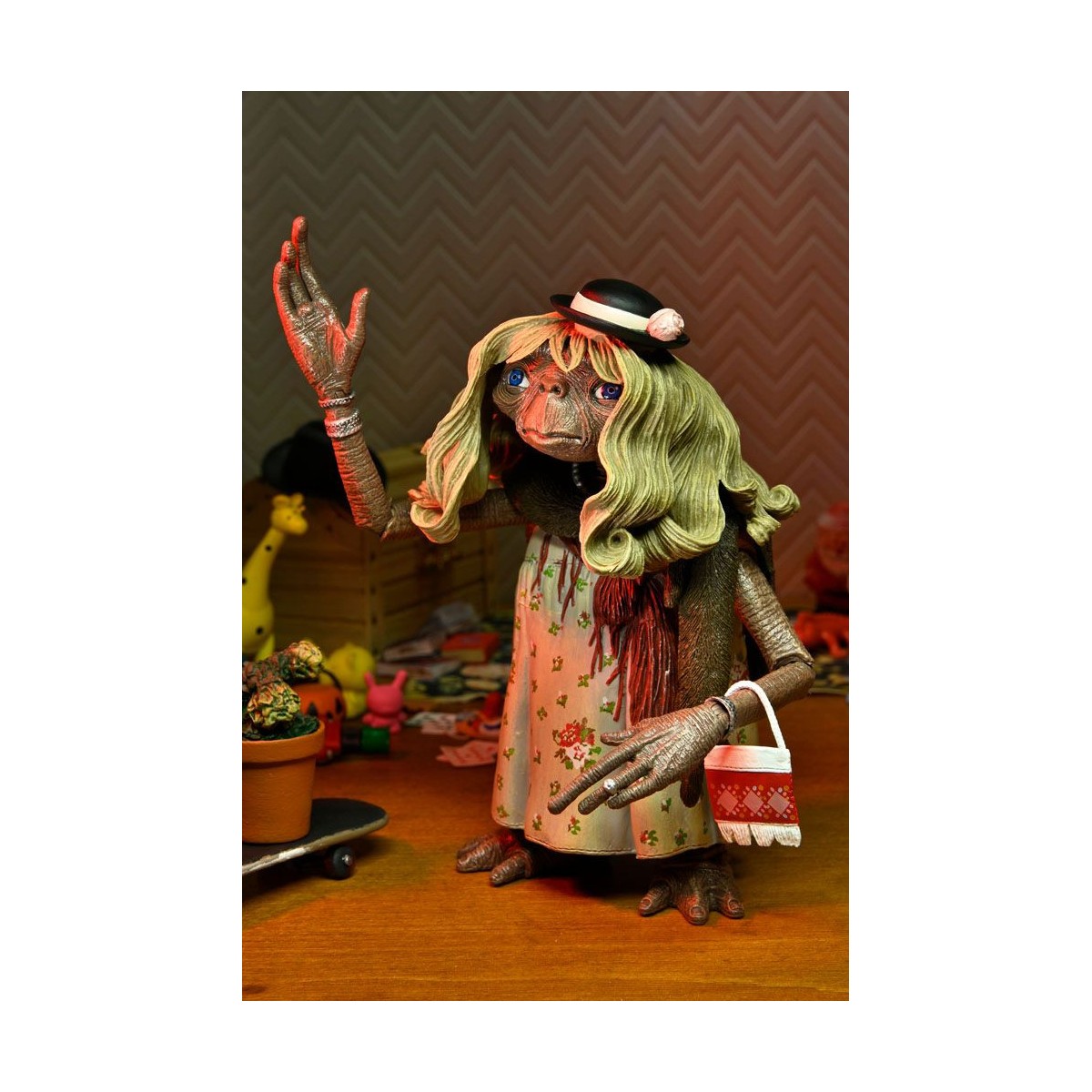Neca - E.T. El Extraterrestre - Ultimate Dress Up E.T.