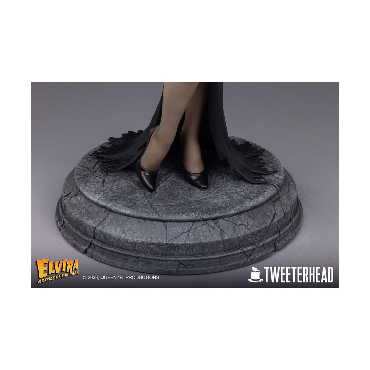 Tweeterhead - Estatua de Elvira: Mistress of the Dark 1/4