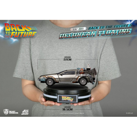 Beast Kingdom - Ataque al huevo flotante Regreso al futuro II DeLorean Versión estándar