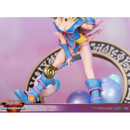 First 4 Figures - Yu Gi Oh - Dark Magician Girl Edición Estándar Pastel