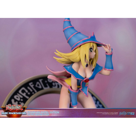 First 4 Figures - Yu Gi Oh - Dark Magician Girl Edición Estándar Pastel