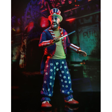 Neca - House of 1000 Corpses Capitán Spaulding (Capa) 20º Aniversario