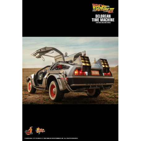 Hot Toys - Regreso al Futuro 3 1/6 Delorean - BTTF3