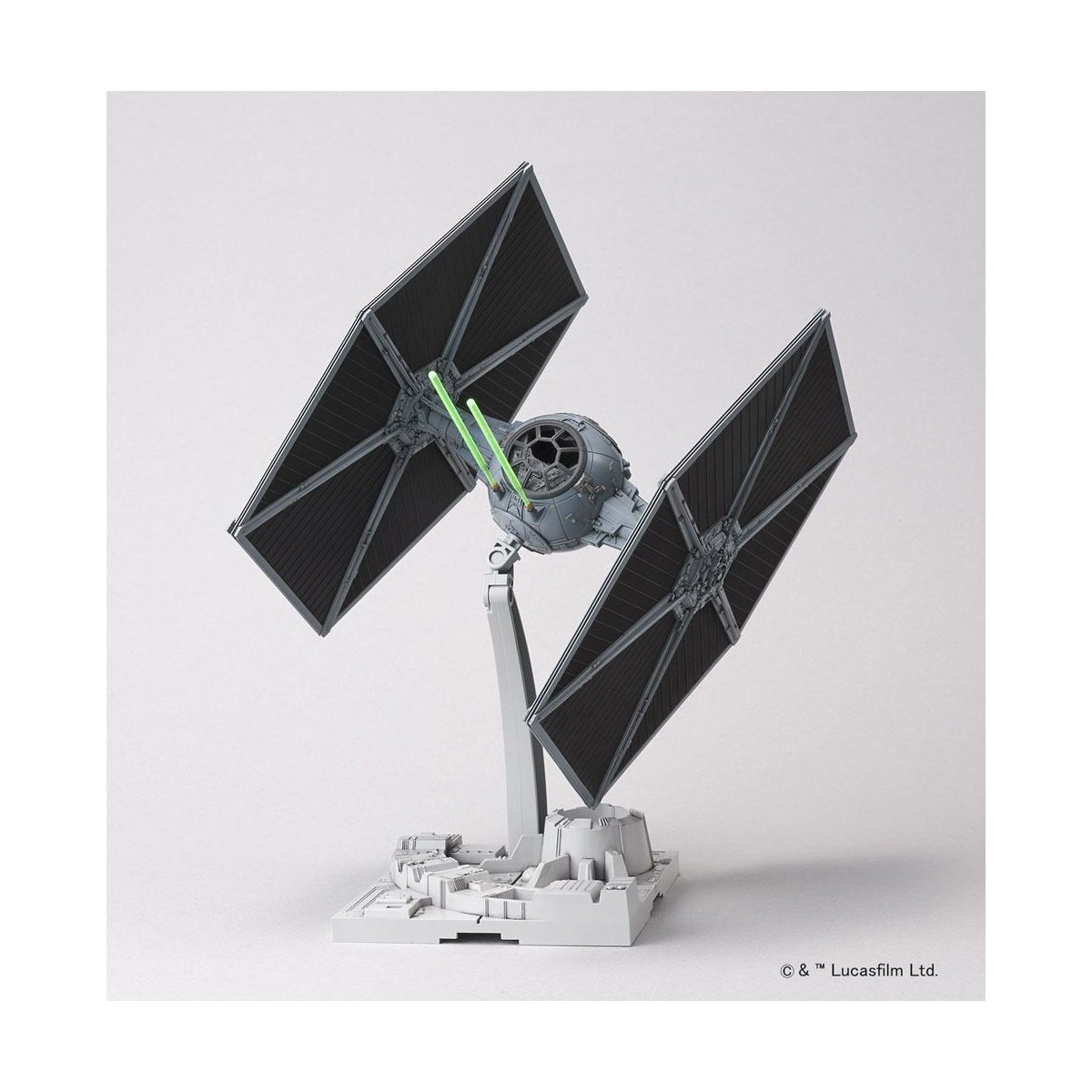 Kit de modelismo Bandai Star Wars - TIE Fighter 1/72