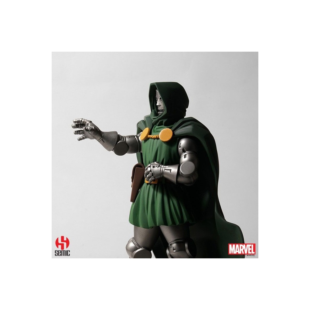 Colección Semic Heritage - Marvel Dr. Doom - Estatua Fatalis 1/8