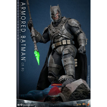 Hot Toys - DC Comics - Batman Blindado 2.0 DX - Batman v Superman - MMS 1/6