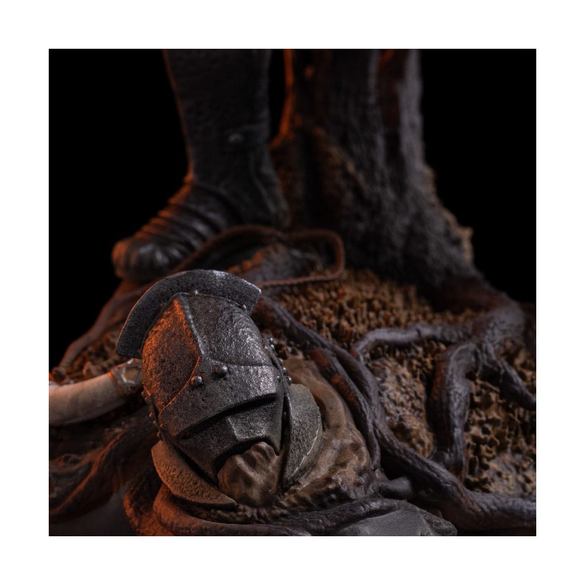 Iron Studios - Lurtz, Líder Uruk-Hai - El Señor de los Anillos - LOTR BDS Art Escala 1/10