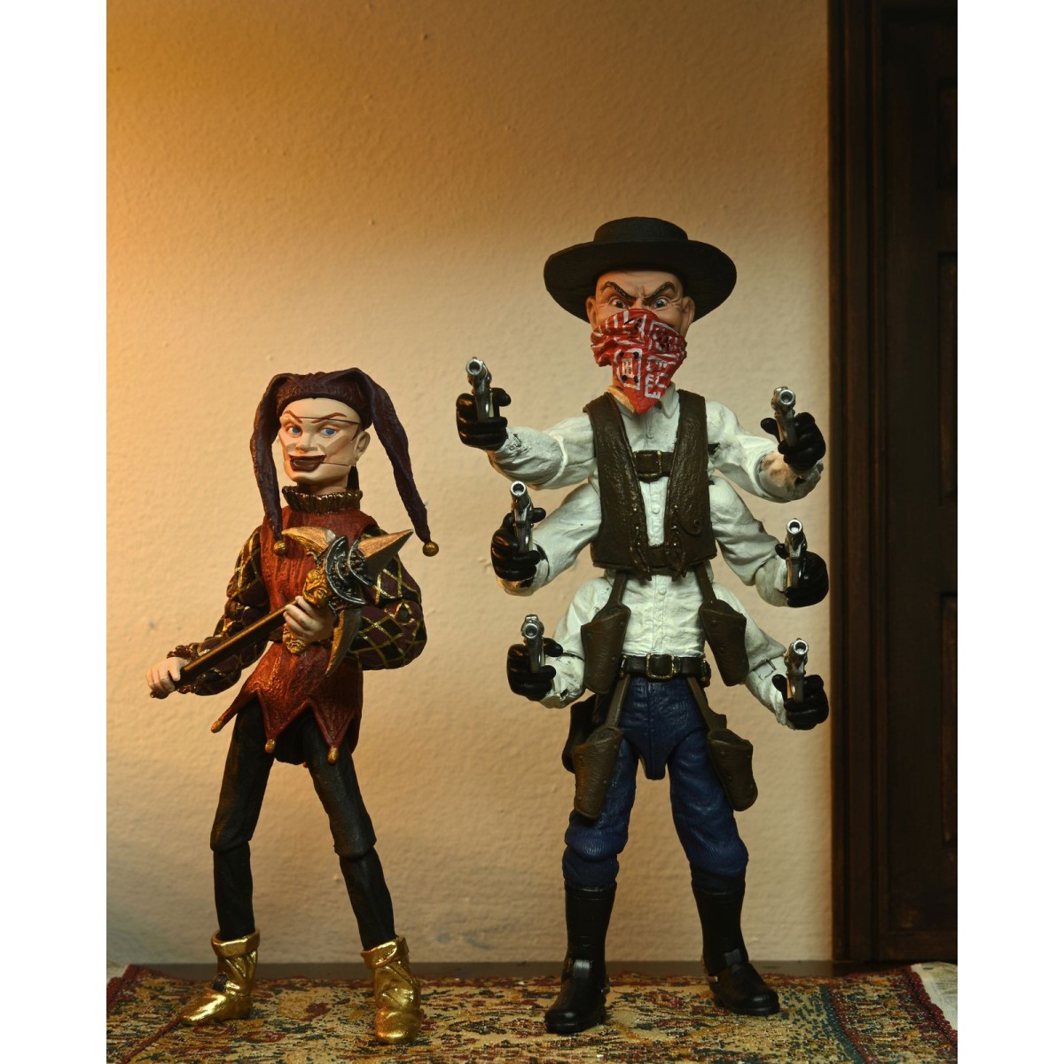 Neca - Puppet Master - pack 2 figuras Ultimate Six Shooter & Jester