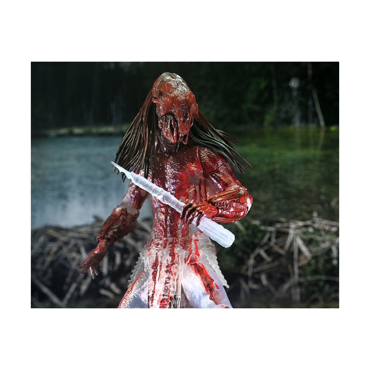 Neca Predator - Ultimate Feral Bear Blood Predator - Presa