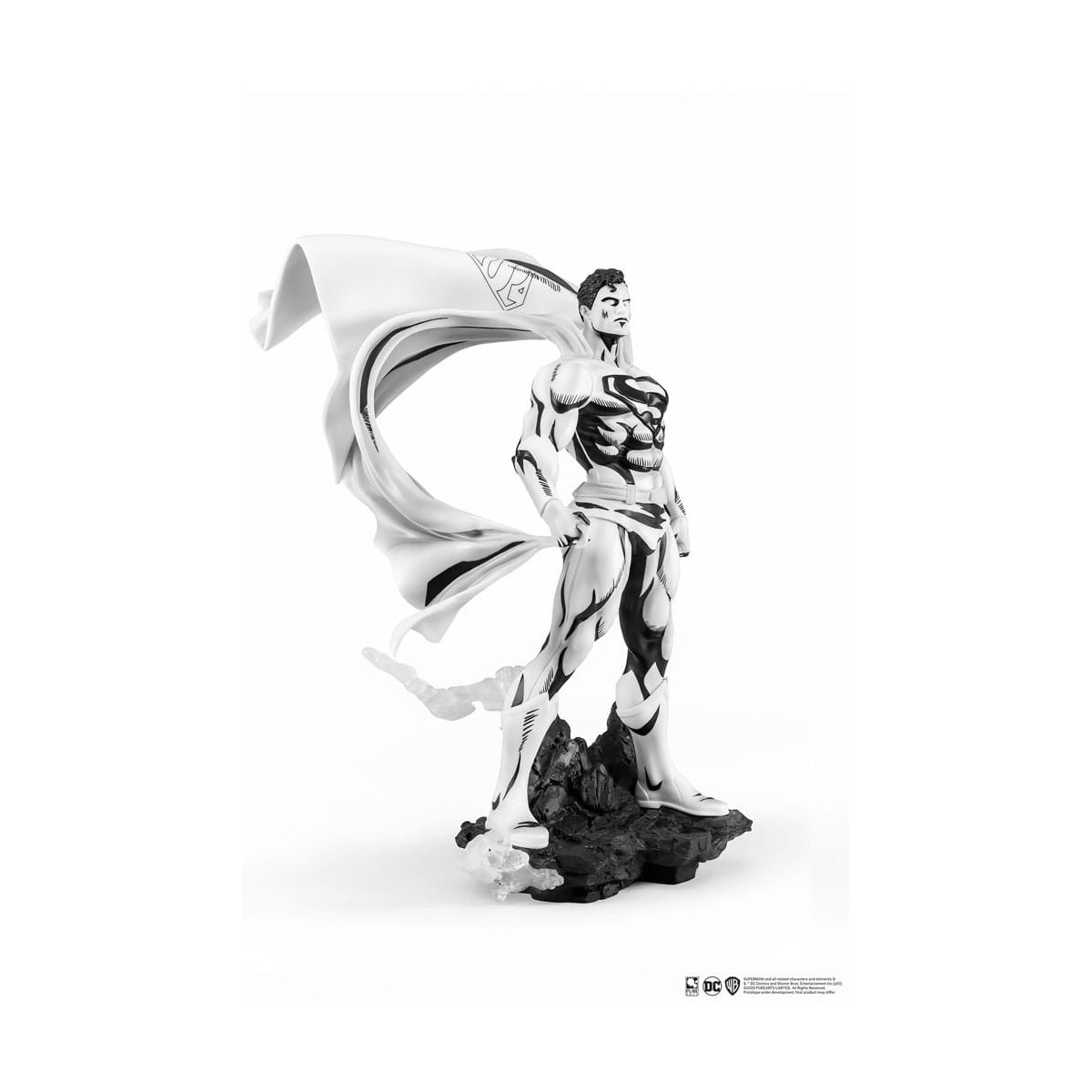 Pure Arts - Estatuilla PX - Superman Versión Blanco y Negro 1/8