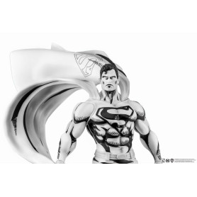 Pure Arts - Estatuilla PX - Superman Versión Blanco y Negro 1/8