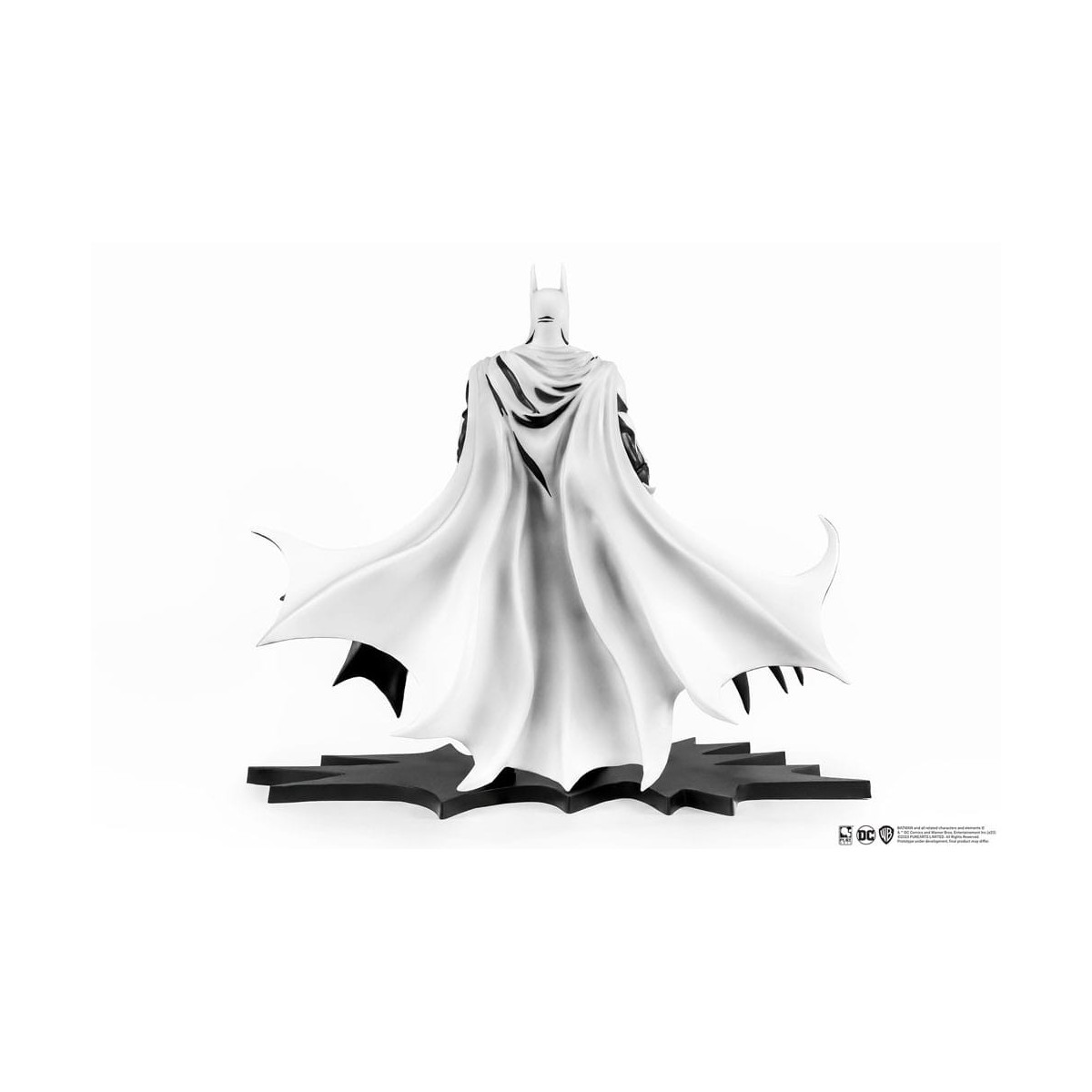 Pure Arts - Estatuilla PX - Batman Versión Blanco y Negro 1/8