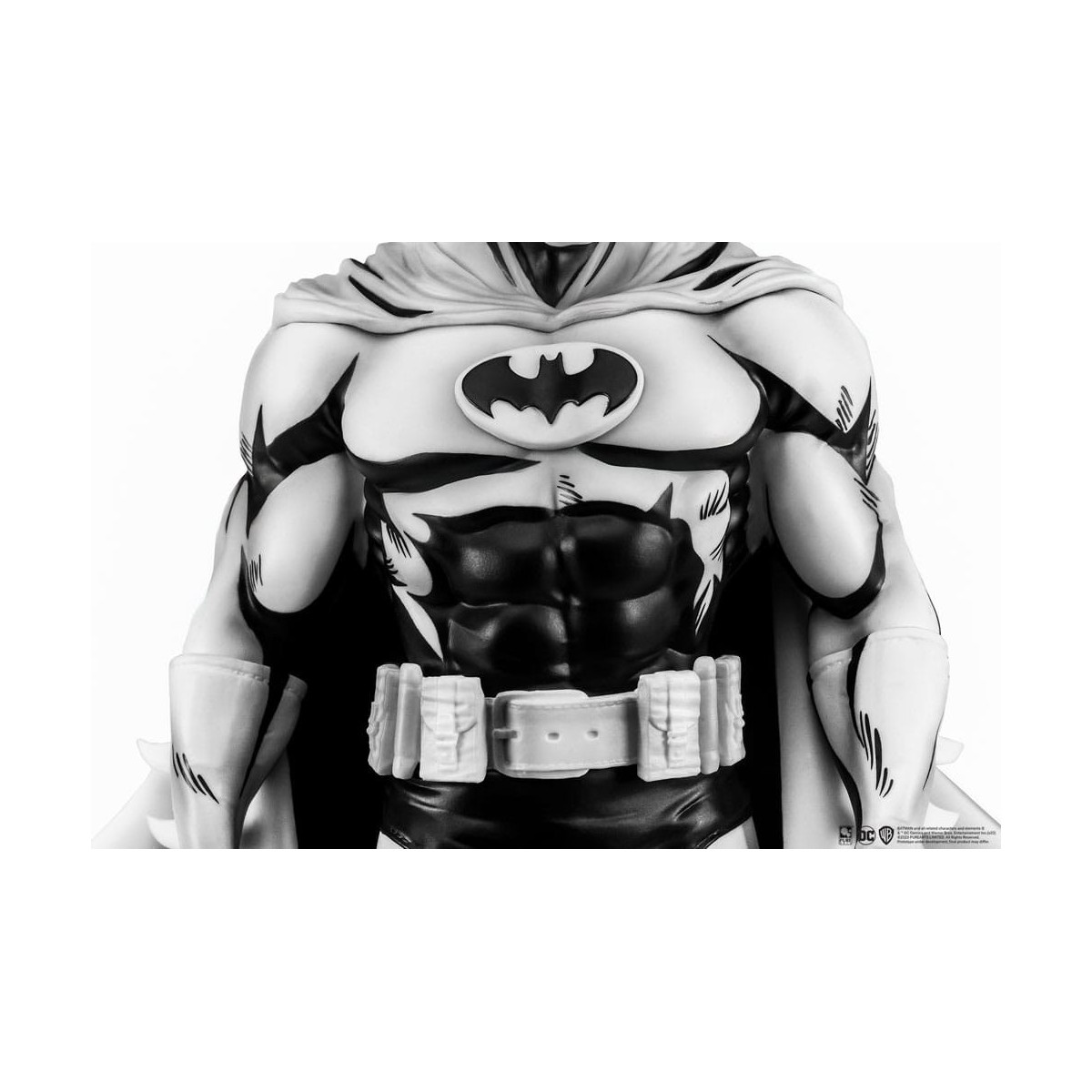 Pure Arts - Estatuilla PX - Batman Versión Blanco y Negro 1/8