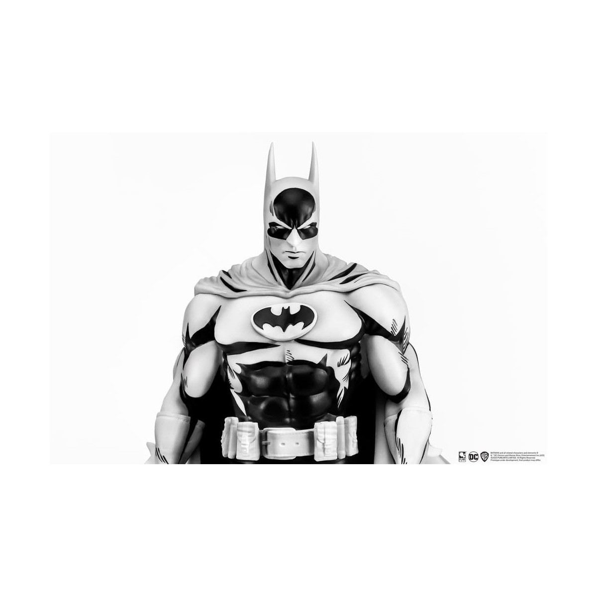 Pure Arts - Estatuilla PX - Batman Versión Blanco y Negro 1/8