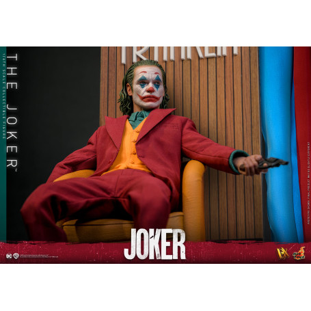 Hot Toys - DC Comics - El Joker (2019) MMS 1/6