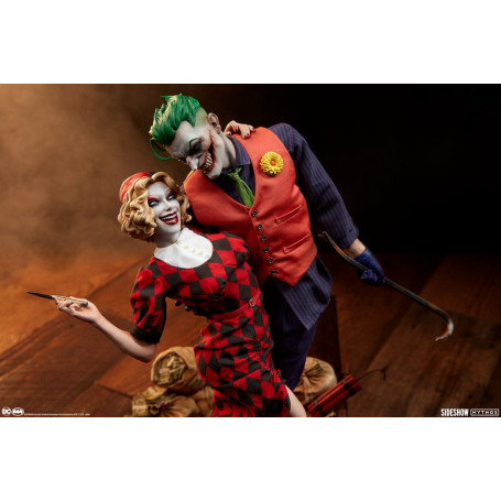 Sideshow DC Comics Mythos - El Joker y Harley Quinn: Amor sin Ley
