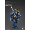 JoyToy - Ultramarines - Sargento de Escuadra Táctica MKVI de la Legión con Pistola de Plasma y Espada de Poder 1/18