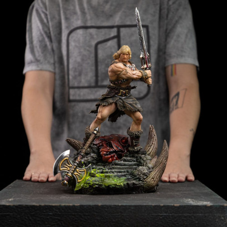 Iron Studios - HE-MAN UNLEASHED Deluxe Art Scale 1/10 - Masters of the Universe - Masters del Universo
