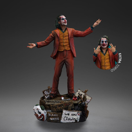 Iron Studios DC Comics - Joker (Arthur Fleck) Deluxe Arts Escala 1/10