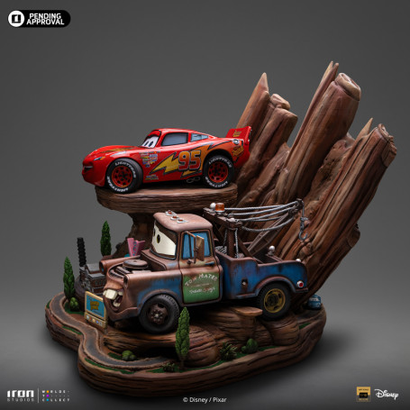 Iron Studios - Disney Pixar - Deluxe Art Scale Rayo McQueen y Remolque Mater 1/10 - Cars