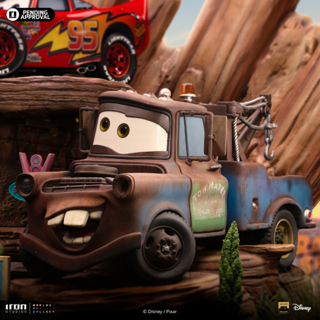 Iron Studios - Disney Pixar - Deluxe Art Scale Rayo McQueen y Remolque Mater 1/10 - Cars