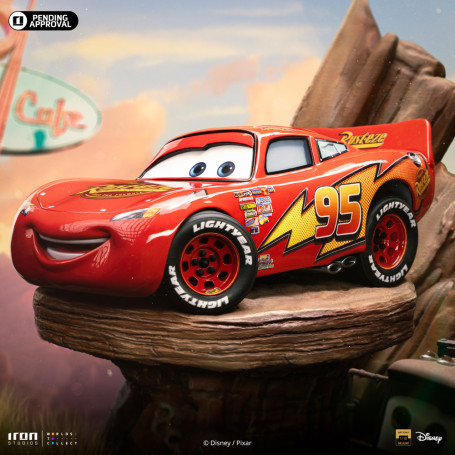 Iron Studios - Disney Pixar - Deluxe Art Scale Rayo McQueen y Remolque Mater 1/10 - Cars