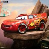Iron Studios - Disney Pixar - Deluxe Art Scale Rayo McQueen y Remolque Mater 1/10 - Cars