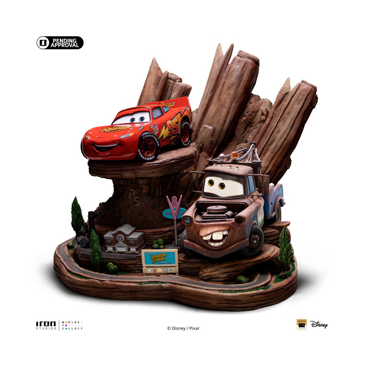 Iron Studios - Disney Pixar - Deluxe Art Scale Rayo McQueen y Remolque Mater 1/10 - Cars