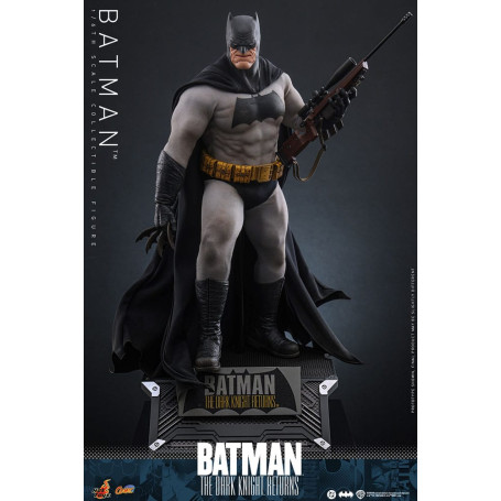 Hot Toys - BATMAN - Batman: El Caballero Oscuro Regresa Cómic Masterpiece 1/6