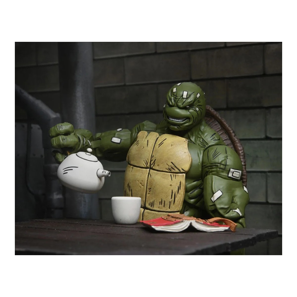 NECA - IDW Comics El Último Ronin - Ultimate Battle Damaged Ronin TMNT - Teenage Mutant Ninja Turtles