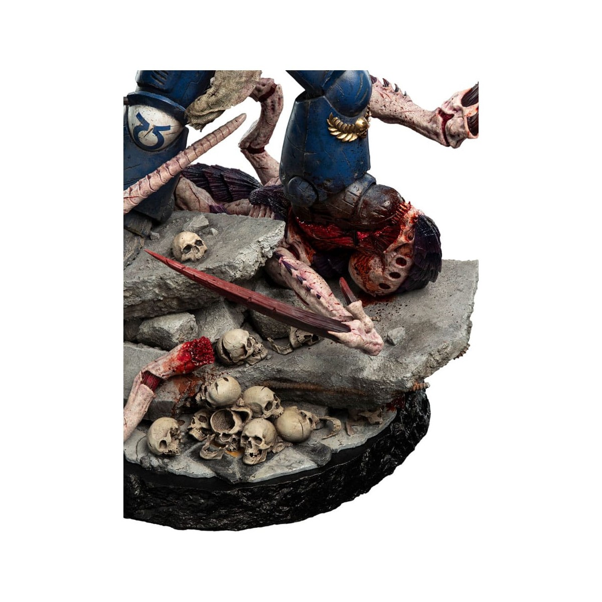 Weta Warhammer 40,000: Space Marine 2 statuette 1/6 Lieutenant Titus Battleline Edition 63 cm
