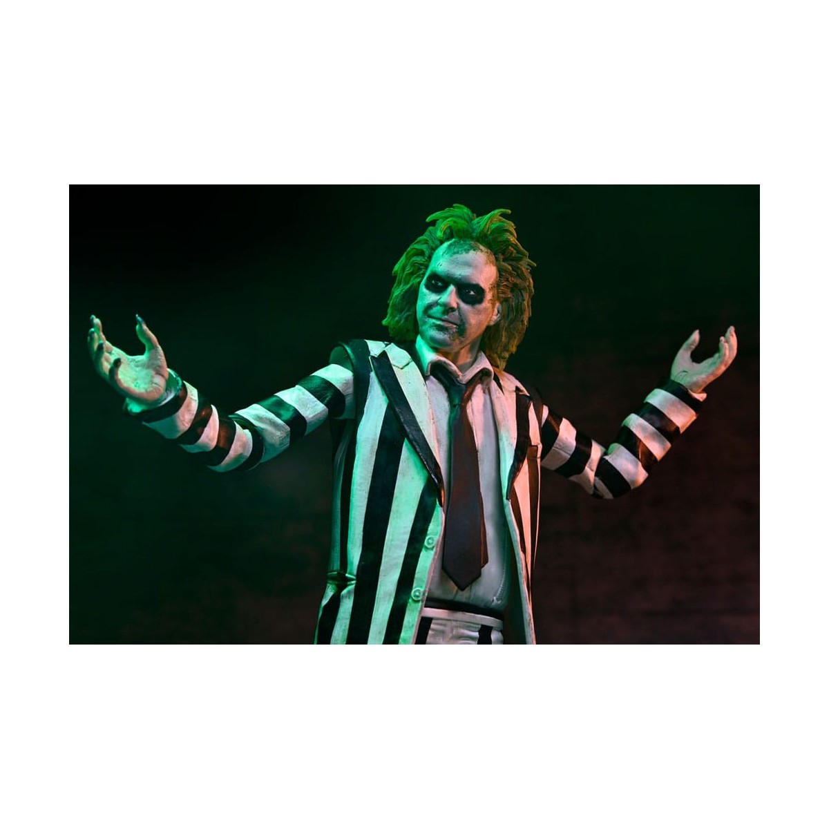 Neca BeetleJuice Beetlejuice - Ultimate Striped Suit Beetlejuice