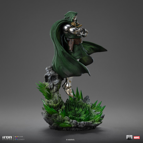 Iron Studios Marvel - DR. Doom 1/10 BDS Art Scale - Guantelete del Infinito Diorama