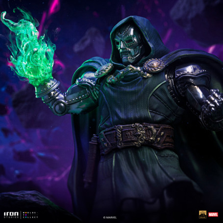 Iron Studios Marvel - DR. Doom 1/10 Deluxe Art Scale - Guantelete del Infinito Diorama