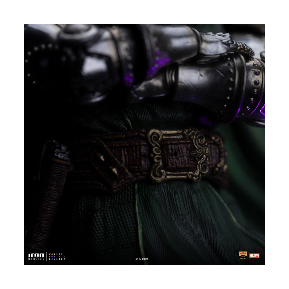 Iron Studios Marvel - DR. Doom 1/10 Deluxe Art Scale - Guantelete del Infinito Diorama