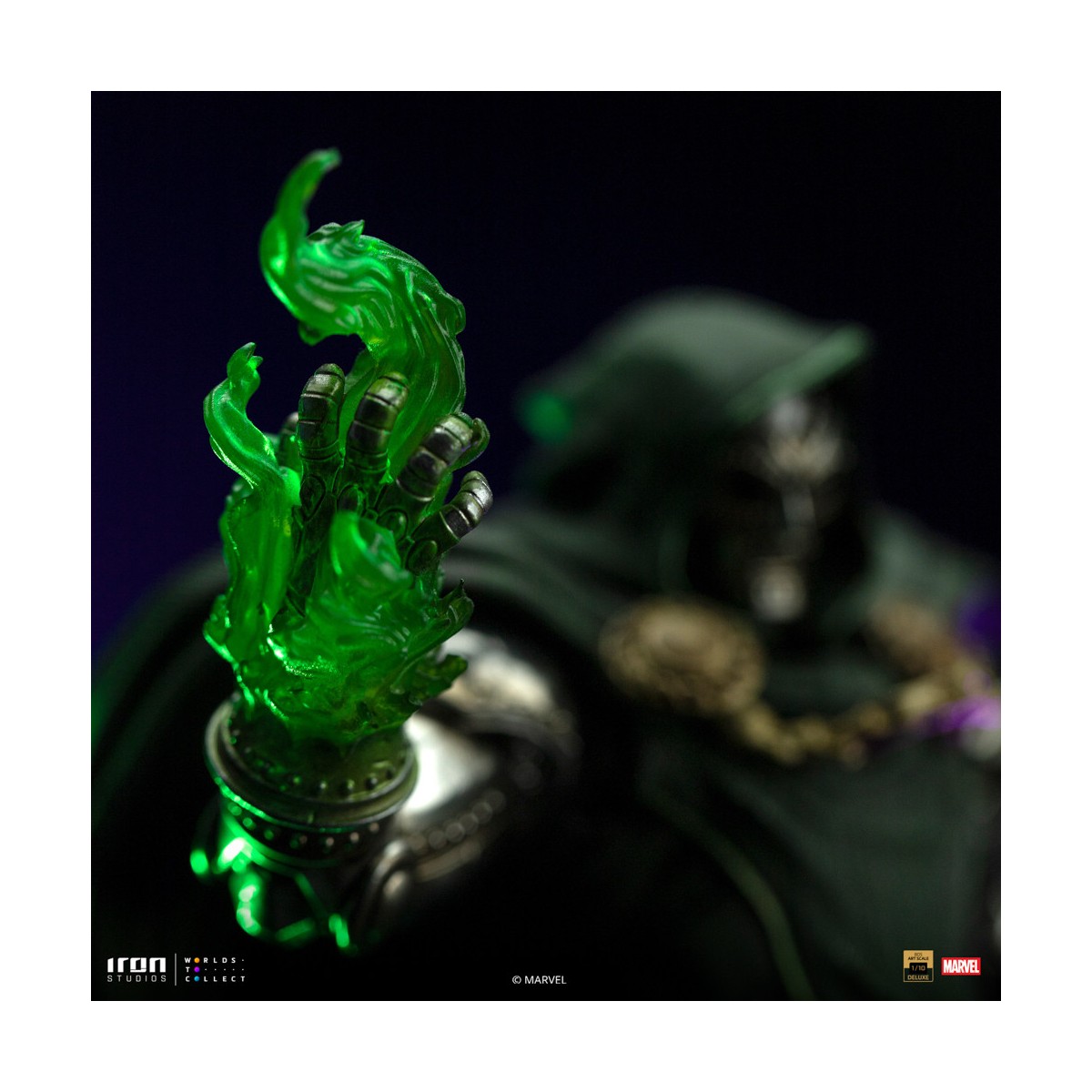 Iron Studios Marvel - DR. Doom 1/10 Deluxe Art Scale - Guantelete del Infinito Diorama