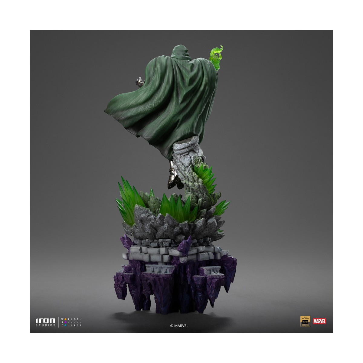 Iron Studios Marvel - DR. Doom 1/10 Deluxe Art Scale - Guantelete del Infinito Diorama