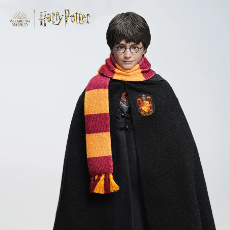 INART - Figura Coleccionable de Harry Potter a Escala 1/6 - Versión Estándar