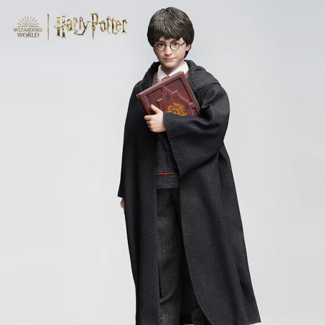 INART - Figura Coleccionable de Harry Potter a Escala 1/6 - Versión Estándar