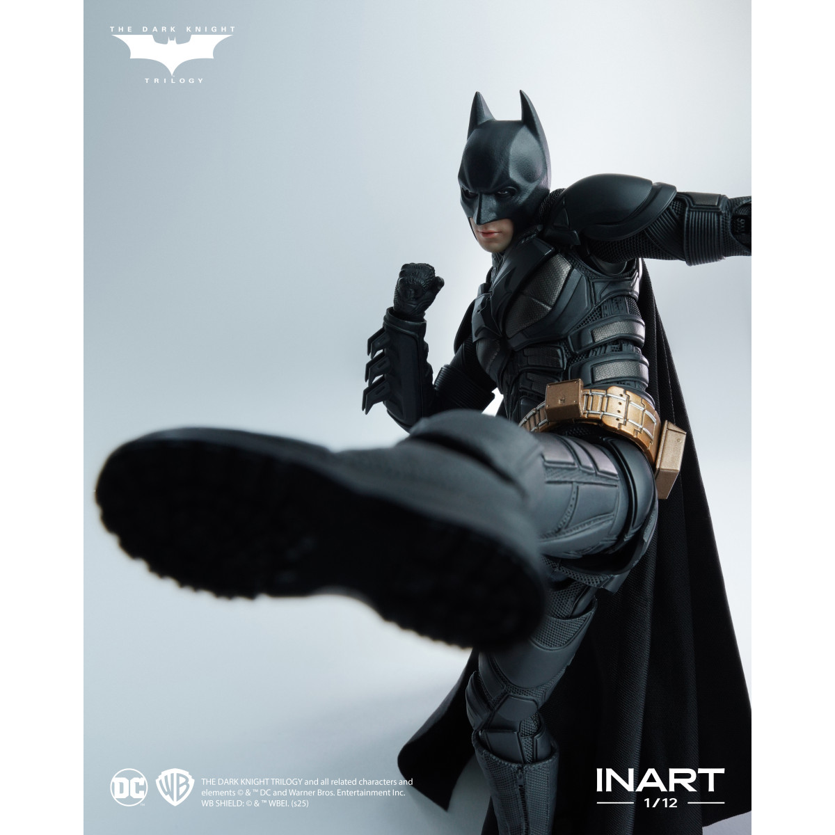 INART - The Dark Knight Rises: Figura de Batman a escala 1/12 - Deluxe