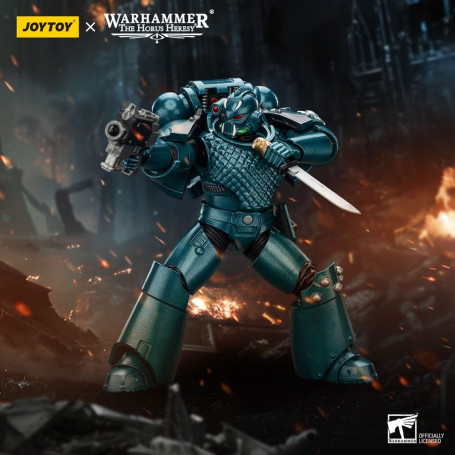 Joytoy - Warhammer - Alpha Legion - Headhunter Con Banestrike Combi-Bolter Y Power Dagger - La Herejía de Horus