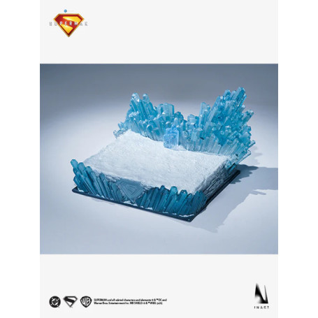 INART - Superman 1/6 Escala Figura Coleccionable - Superman (2025)