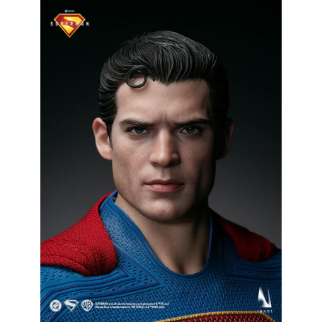 INART - Superman 1/6 Escala Figura Coleccionable - Superman (2025)