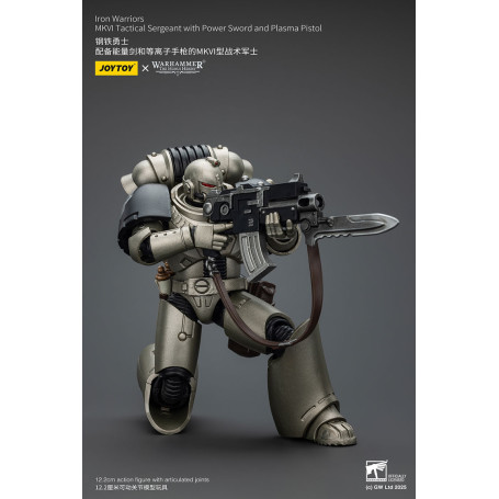 Joytoy - Warhammer - Iron Warriors MKVI Sargento Táctico con Espada de Poder y Pistola de Plasma