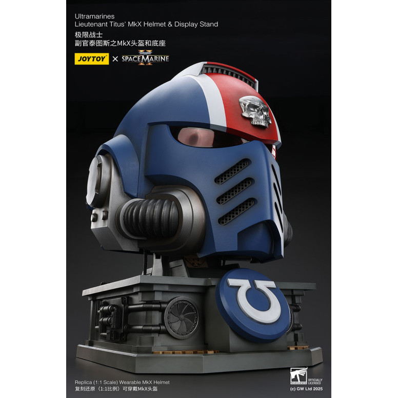 JoyToy - Space Marines II - Ultramarines Casco MkX del Teniente Titus-stand display-11