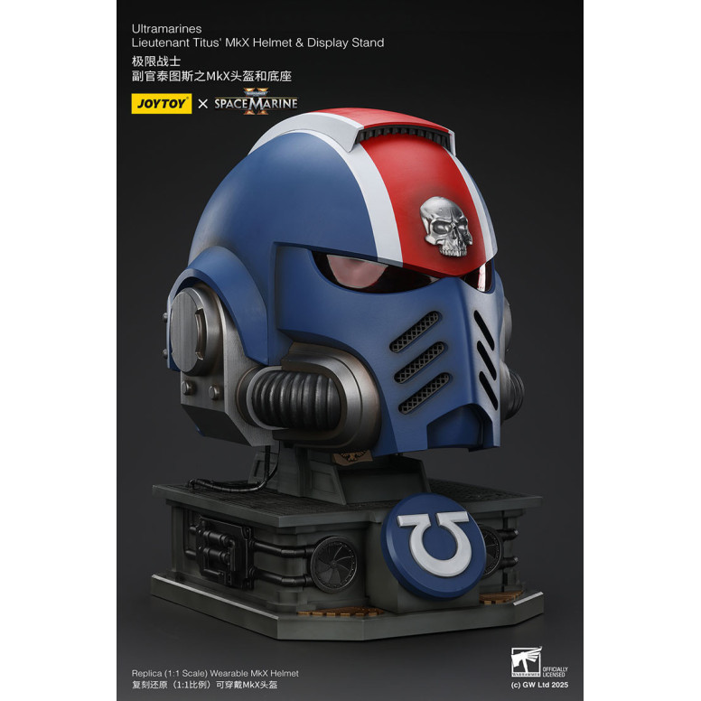 JoyToy - Space Marines II - Ultramarines Casco MkX del Teniente Titus-stand display-11