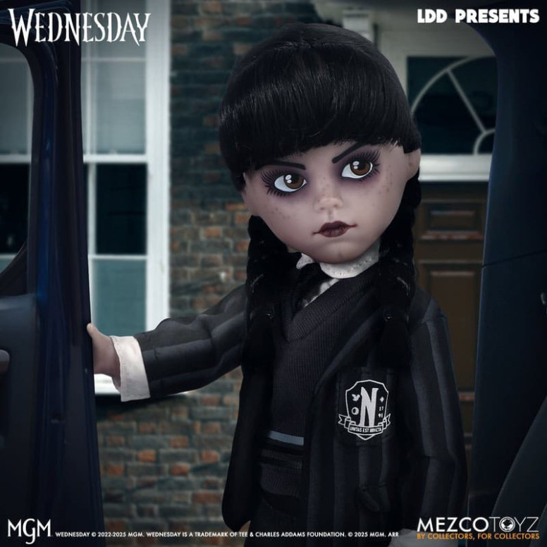 Mezco Living Dead Dolls - Uniforme de la Academia Addams Nevermore - Miércoles
