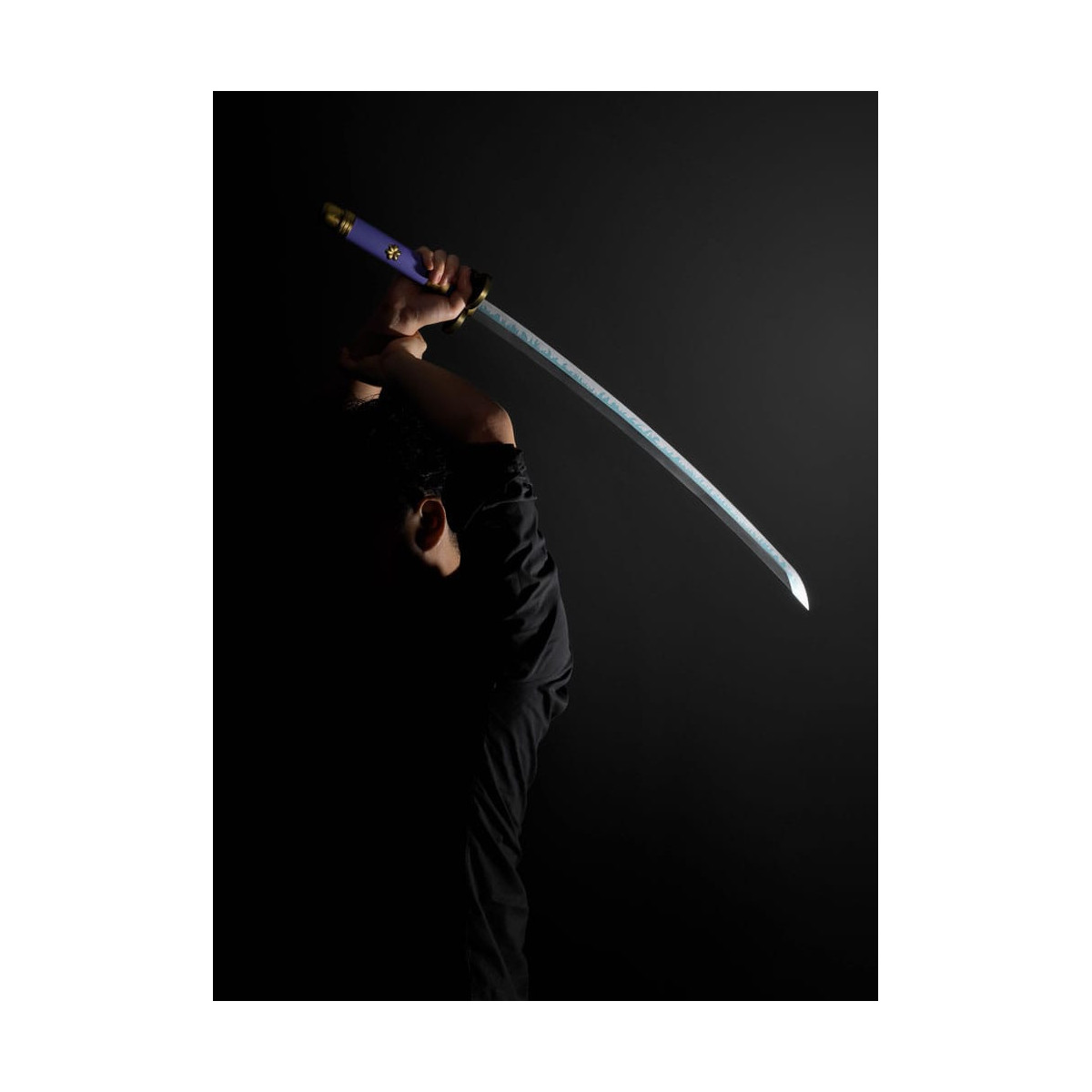 Bandai Tamashii - One Piece - Roronoa Zoro Estilo Tres Espadas Set 1/1 - Set 3 Réplicas de Espadas