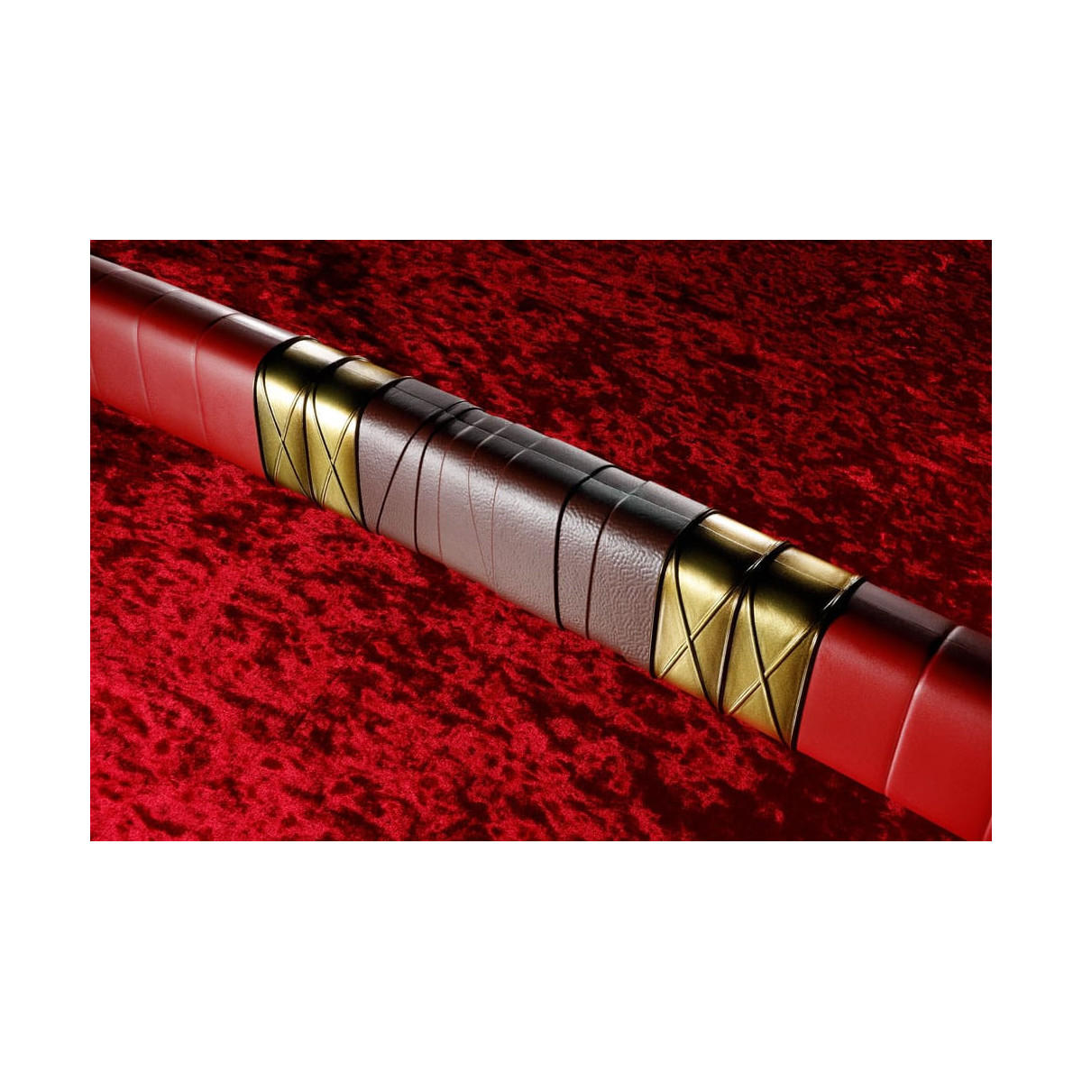 Bandai Tamashii - One Piece - Roronoa Zoro Estilo Tres Espadas Set 1/1 - Set 3 Réplicas de Espadas