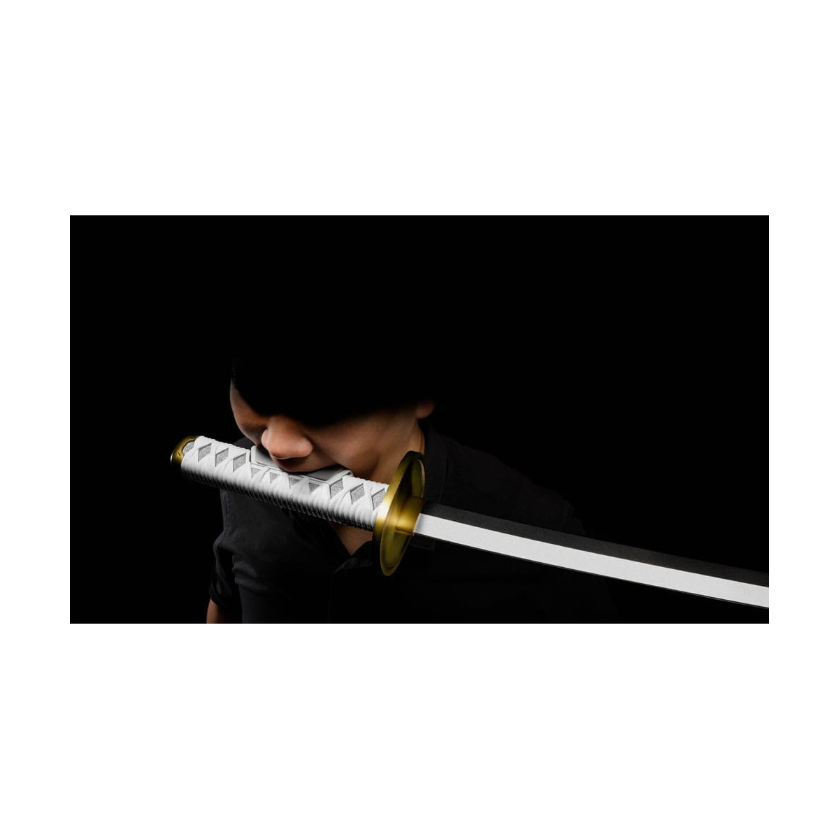 Bandai Tamashii - One Piece - Roronoa Zoro Estilo Tres Espadas Set 1/1 - Set 3 Réplicas de Espadas